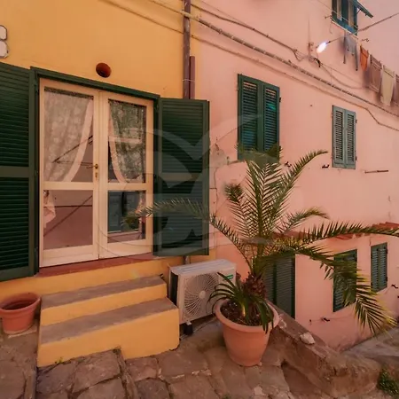 Vicolo San Martino - Goelba Apartment